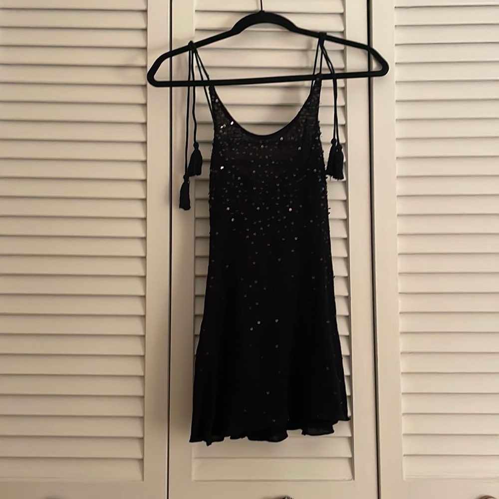 Small black throw dress.